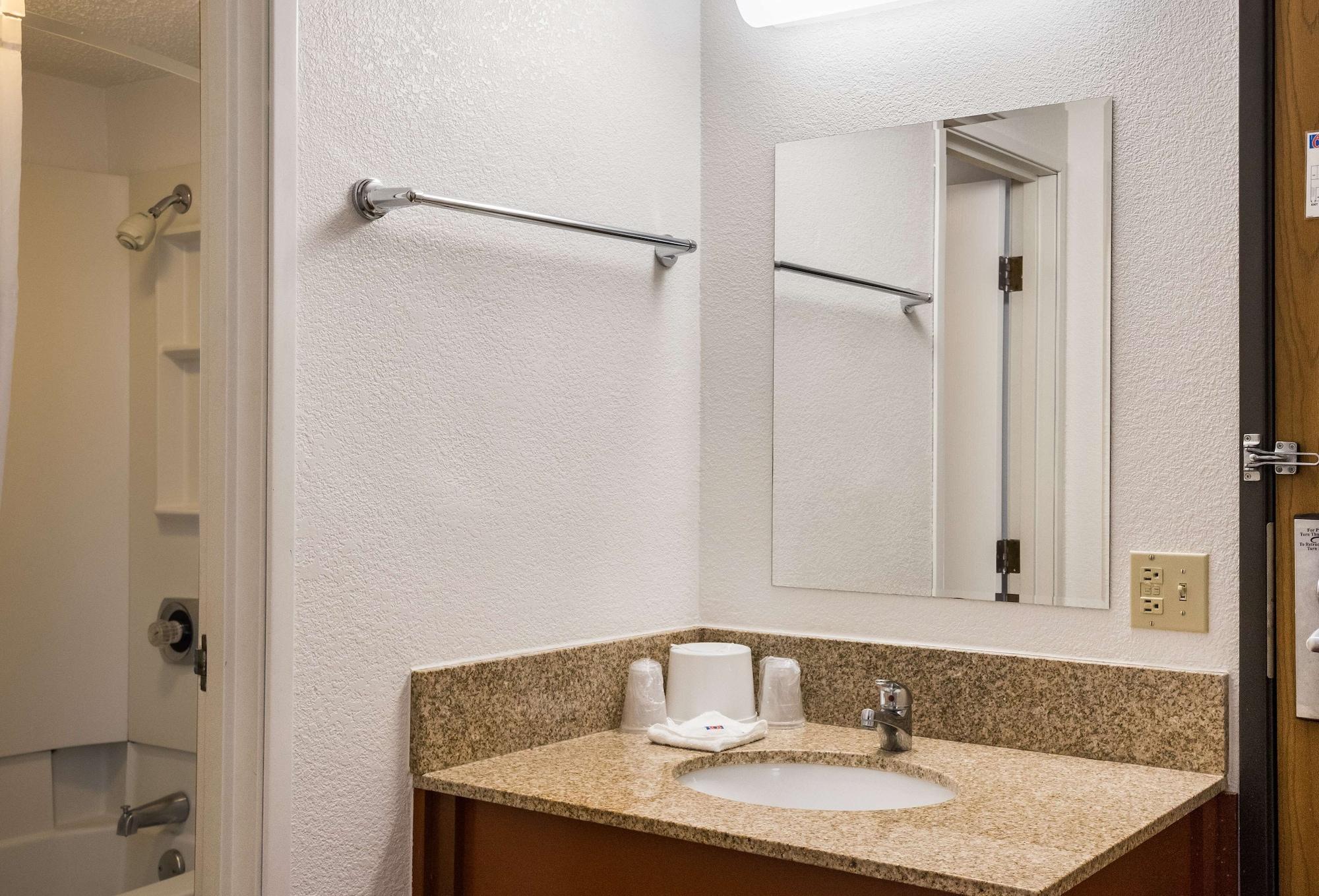 6-prospect Heights, Il Hotel